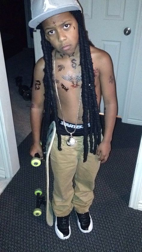 Lil Wayne costume Lil Wayne Costume, Lil Wayne Halloween Costume, 2000s Costume, Lil Wayne, Halloween Costume, Rappers, Halloween Costumes, Halloween