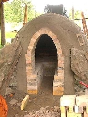 Homemade Wood Fired Kiln Plans - Homemade Ftempo #ceramic #diypottery Raku Kiln, Pottery Kiln, Wood Kiln, Outdoor Oven, Bozeman Mt, Montana State, Ceramics Art, Clay Studio, Ceramic Techniques