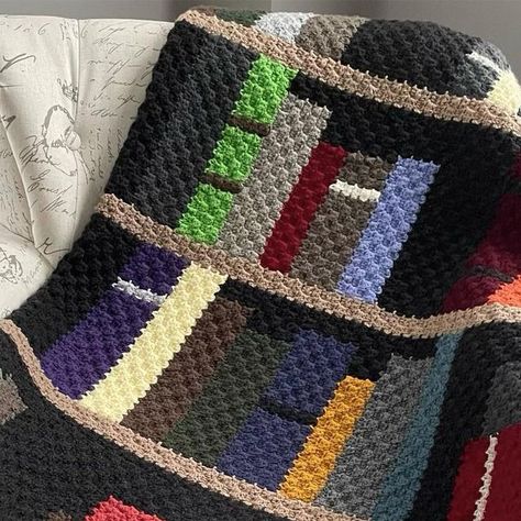 Crochet Book Blanket Pattern, Crochet Bookshelf Blanket, Book Blanket Crochet, Crochet Book Blanket, Crochet Bookshelf, Photo Time, Patchwork Blanket, Blanket Patterns, Modern Crochet