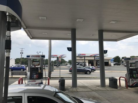 This Carroll fuel station across the street from that Carroll fuel station. Fuel Station, Delivery Pictures, Grey Car, Video Call With Boyfriend Screen Photo, Screen Photo, Car Fuel, Petrol Station, Ferrari Car, Video Call