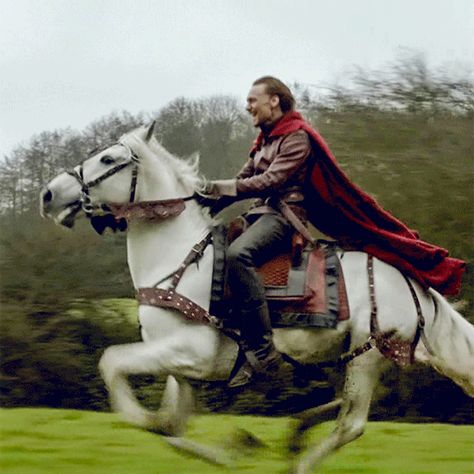 Horse Gif, Hollow Crown, The Hollow Crown, Ancient Mythology, Thomas William Hiddleston, Thranduil, Tom Hiddleston Loki, White Horse, Medieval Fantasy