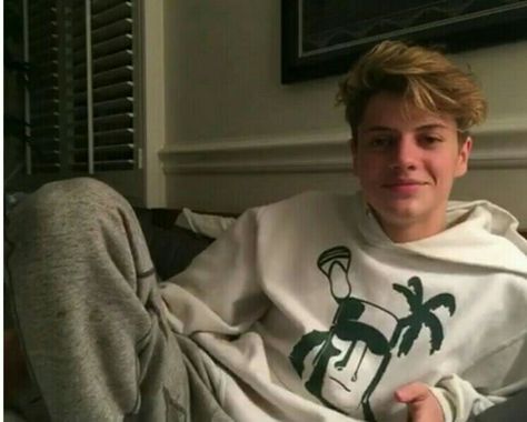 open with jake} it was late at night. you had knocked on my door. i was a mess and i opened the door and looked at you and you said.... Jace Norman Snapchat, Jason Norman, Henry Danger Nickelodeon, Norman Love, Henry Danger Jace Norman, Actors Birthday, Jace Norman, My Prince, Jaco