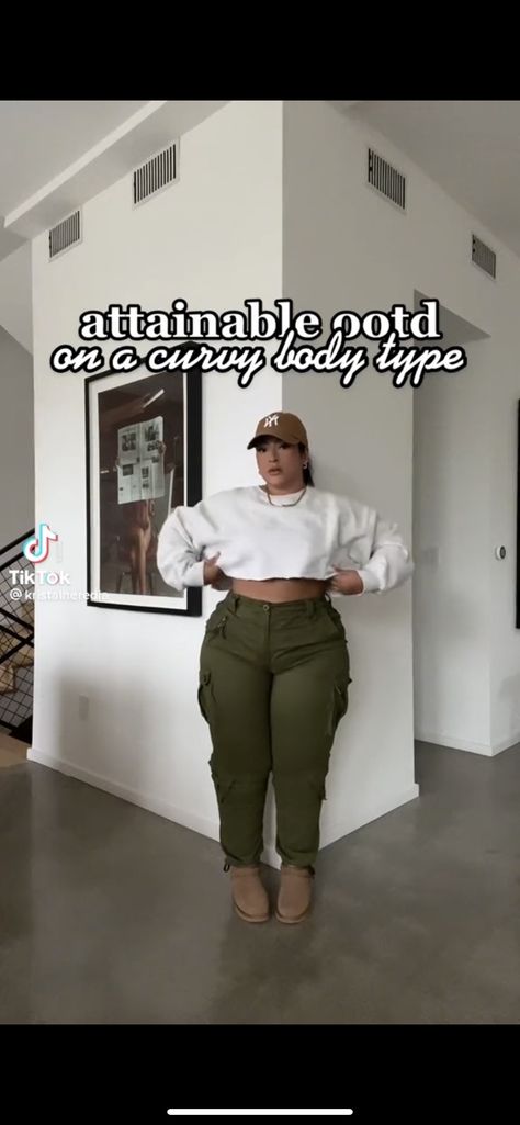 Cargo Pants Outfit Plus Size, Girls Cargo Pants, Plus Size Cargo, Curvy Body Types, Cargo Outfit, Plus Size Fashion Tips, Plus Size Cargo Pants, Curvy Fashionista, Cargo Pants Outfit