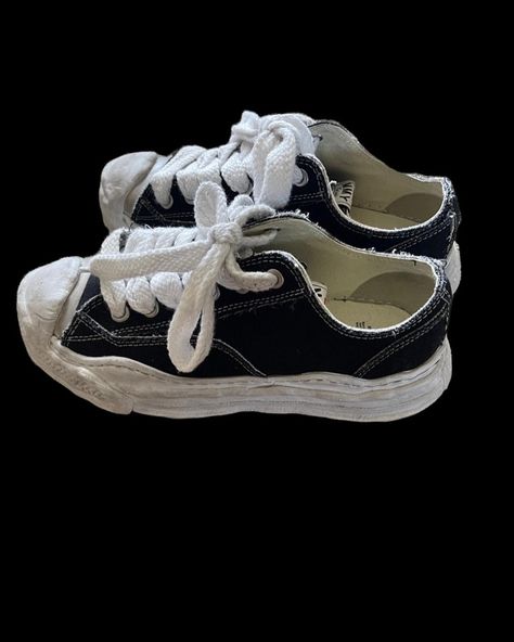 Maison Mihara Yasuhiro Melted Sneaker Mason Mihara Shoes, Arden Core, Maison Mihara Yasuhiro, Maison Mihara, Earthy Outfits, Swag Shoes, Shoe Game, I Got This, Me Too Shoes