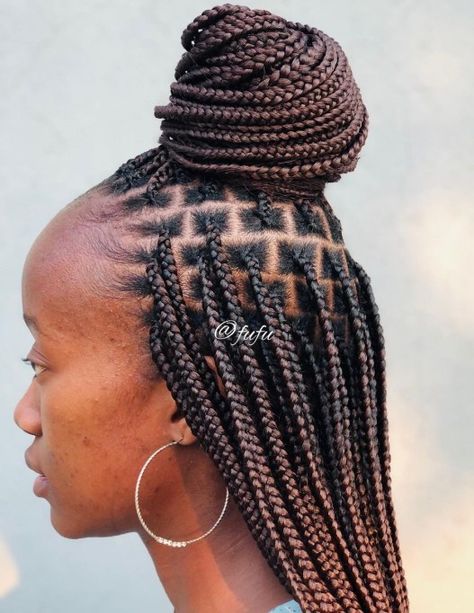 Knotless Ombre Braids in a Bun Braids In A Low Bun, Knotless Ombre Braids, Platinum Blonde Braids, Braids In A Bun, Vacation Hairstyle, Side Braid With Curls, Knotless Braids Styles, Black Hair Curls, Knotless Braids Hairstyles