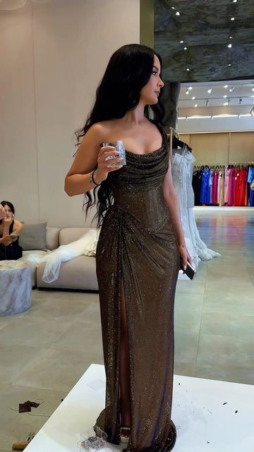 Luxury V-neck Prom Season Dresses, Gown Mermaid, Luxury A-line Corset Dress For Prom Season, Luxury Floor-length Prom Maxi Dress, Cool Prom Dresses, Glamorous Floor-length Prom Maxi Dress, Dress Inspo, Black Formal Dresses, Birthday Dress Inspo