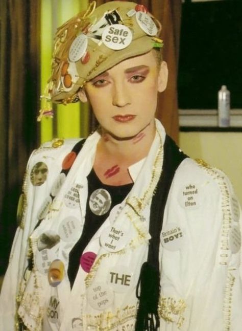 Boy George 80s Outfit, Leigh Bowery, Blitz Kids, George Hats, Schoolboy Q, 80s Theme, Club Music, Culture Club, Queer Fashion