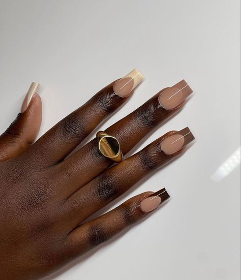 Fall Nails Gel Short, Brown Frenchies, Nail Art Inspo, Holiday Acrylic Nails, Brown Acrylic Nails, Dope Nail Designs, Short Square Acrylic Nails, Pretty Gel Nails, Black Nail Designs