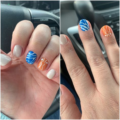 Ahsoka Inspired Hair, Ashoka Nails, Ashoka Tano Nails, Ahsoka Nail Art, Star Wars Nail Designs, Asoka Tano Nails, Ahsoka Tano Nail Art, Ahsoka Nails, Ahsoka Tano Nails