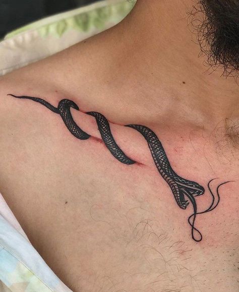 Neck Snake Tattoo Men, Collar Bone Snake Tattoo, Neck Snake Tattoo, Collarbone Snake Tattoo, Collarbone Tattoo Men, Snake Neck Tattoo, Tattoo Cobra, Wing Neck Tattoo, Neck Tattoos For Men