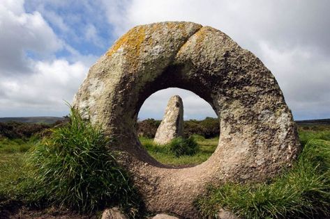 Megalithic Monuments, Ley Lines, Rainbow Serpent, England Countryside, Ancient Tomb, Stone Circle, Standing Stone, Sacred Stones, Sacred Places