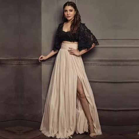 Shehlaa By Shehla Khan on Instagram: “#Throwback • @anushkasharma looks radiant in our embroidered lace crop blouse and chiffon full skirt is your perfect companion🤍 . . .…” Indowestern Cocktail Outfits, Latest Indowestern Dresses For Women, Indo Western Dress Party Wear Indian Weddings, Cocktail Dress Indian Wedding, Indo Western Outfit Ideas, Black Indo Western Dress, Indo Western Outfits For Women, Indian Maxi, Character Wardrobe