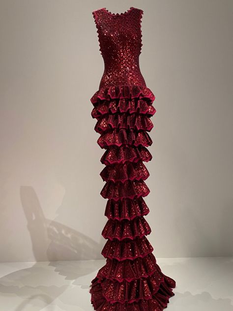 Red Reception Dress, Red Reception, Met Gala Dresses, Fashion Dream Job, Runway Fashion Couture, Cyberpunk Fashion, Event Outfit, Gala Dresses, Fantasy Dress