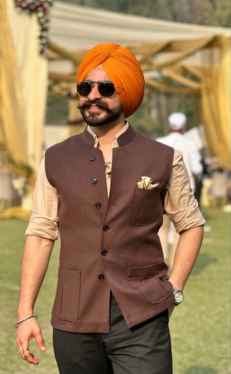 Half Jacket For Men Wedding, Pant Shirt With Nehru Jacket, Nehru Jacket For Men Formal, Suit For Men Wedding, Man Dress Design, Jodhpuri Suits For Men, Indian Wedding Clothes For Men, Nehru Jacket For Men, Waistcoat Designs