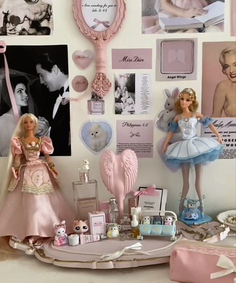 Barbie Room Aesthetic, Barbie Dream House Aesthetic, Barbie Doll Bedroom, Early 2000s Barbie, Barbie Room, Glam Room, Girly Room, Cute Bedroom Decor, Pretty Room