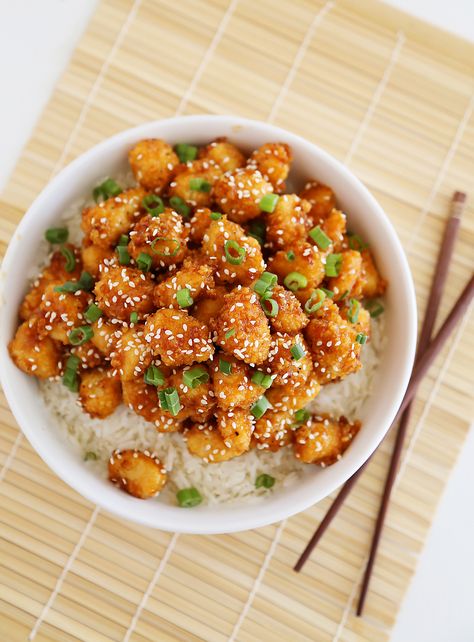 Crispy Baked Honey Garlic Chicken – The Comfort of Cooking Chicken Garlic Recipes, Honey Garlic Chicken Tenders, Spicy Honey Garlic Chicken, Garlic Chicken Tenders, Baked Honey Garlic Chicken, Spicy Honey Chicken, Crispy Honey Chicken, Parmesan Crusted Salmon, Women's Purses