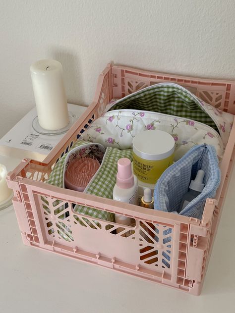 Crate Basket, Girly Bathroom, Room Organization Bedroom, Uni Room, Beautiful Storage, Redecorate Bedroom, Room Inspiration Bedroom, Organization Bedroom, Room Aesthetic