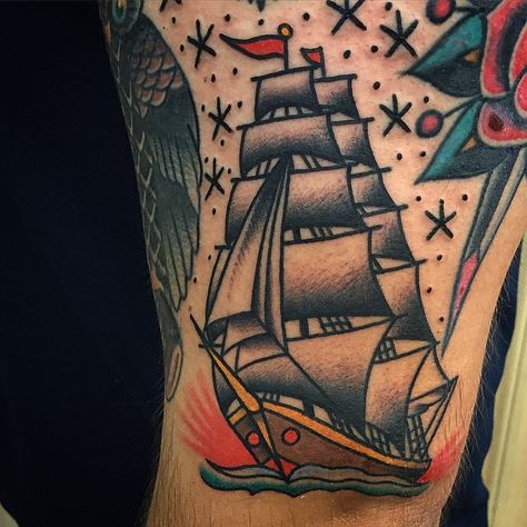 American traditional tattoos — javierdeluna:   Lil boat @classicfullerton  (at... Traditional Ship Tattoo, Lil Boat, Pirate Ship Tattoo, Tato Tradisional, Boat Tattoo, Traditional Tattoo Sleeve, Nautical Tattoo, Tattoo Traditional, Old School Tattoo Designs