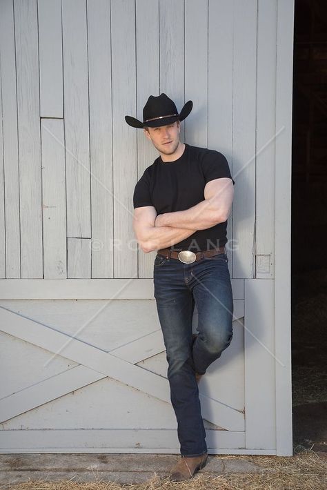 Simple Cowboy Outfit Men, Cowboy Photoshoot Men, Cowboy Poses, Cowboy Outfit Men, Cowboy Outfit For Men, Hot Cowboy, Outfit Cowboy, Mens Western Wear, Black Cowboy Hat