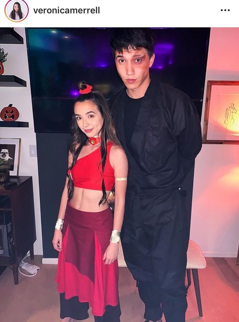 Height Difference Couple Costumes, Zuko And Katara Costume, Zutara Cosplay, Avatar Costumes The Last Airbender, Zuko Halloween Costume, Katara And Zuko Costume, Avatar Couple Costume, Katara Halloween Costume, Easy To Make Halloween Costumes