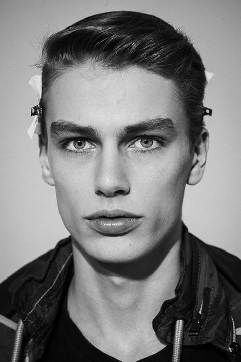 Marc Schulze, Black And White Photography Portraits, Bone Structure, Character Inspiration Male, Photography Portraits, Face Reference, Face Light, Face Men, Male Face