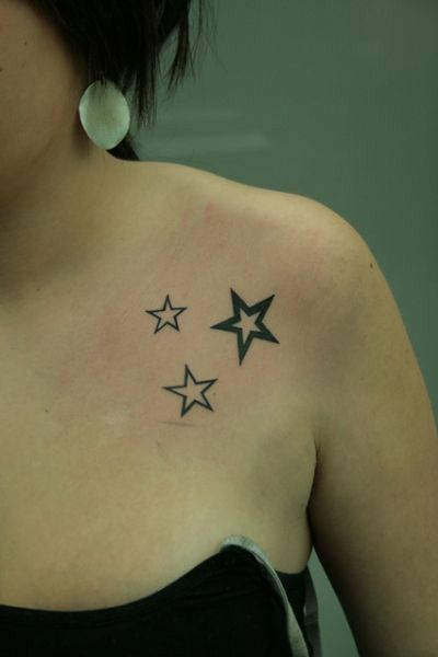 Millie Aesthetic, Star Tattoo On Shoulder, Playboy Tattoo, Tats Ideas, Small Star Tattoos, Basic Tattoos, Small Shoulder Tattoos, Star Tattoo Designs, Star Tattoo