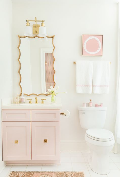 Pink Cabinets, Girl Bathrooms, Pink Vanity, Bath Girls, Gold Bathroom, Girls Bathroom, Pink Bathroom, Big Girl Rooms, Decor Minimalist