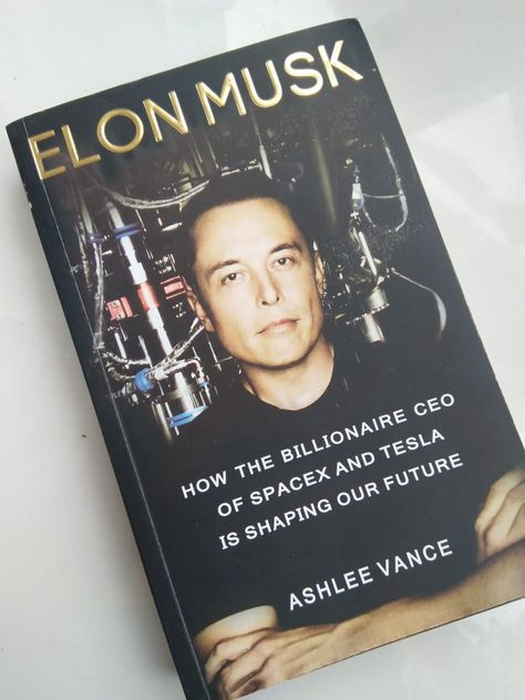 Elon Musk: Tesla, SpaceX, and the Quest for a Fantastic Future is Ashlee Vance's biography of Elon Musk, published in 2015. The book traces Elon Musk's life from his childhood up to the time he spent at Zip2 and PayPal, and then onto SpaceX, Tesla, and SolarCity. Heart Bookshelf, Elon Musk Book, Elon Musk Kids, Elon Musk Biography, Tesla Spacex, Books Education, Business Books Worth Reading, Elon Musk Tesla, Autobiography Books