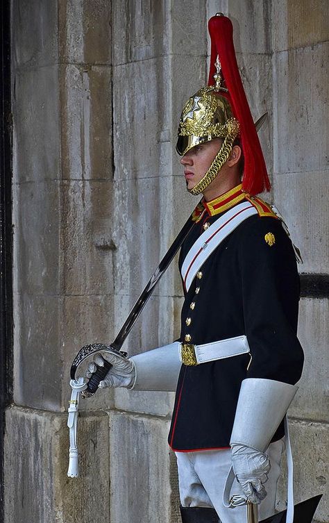 British Guard, Royal Horse Guards, Household Cavalry, Oliver Cromwell, Royal Horse, Queens Guard, British Army Uniform, British Uniforms, Horse Guards