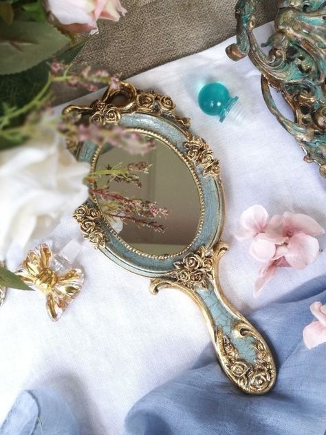 Vintage Jewelry Box Aesthetic, Antique Hand Mirror, Princess Mirror, Vanity Makeup Mirror, Rose Mirror, Girl Desk, Mirror Vanity, Vanity Makeup, Handheld Mirror