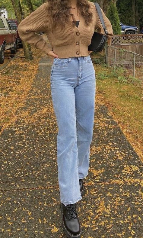 Rate This thanksgiving outfit ideas From ⭐1~10. SAVE & FOLLOW i will update everyweek. Casual College Outfits, Winter Fashion Outfits Casual, Everyday Fashion Outfits, Casual Day Outfits, Quick Outfits, Elegante Casual, Outfit Jeans, Easy Trendy Outfits, Causual Outfits