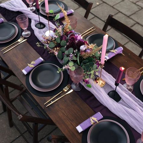 PURPLE - PLUM Wedding Decorations Package Purple Burgundy Wedding, Plum Wedding Table Settings, Dark Purple Table Setting, Fall Wedding Plum, Plum Wedding Decor, Dark Purple Wedding Ideas, Plum Wedding Ideas, Wedding Decorations Purple, Wedding Purple