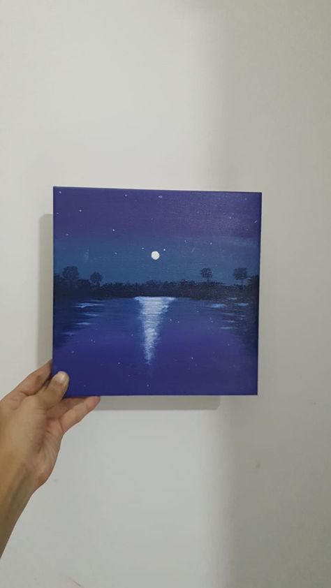 Night sky near a lake in which moon light reflects is indeed a serene view! Night Landscape Painting Easy, Reflection In Water Drawing, Water Drawing Easy, In Water Drawing, Painting Acrylic Landscape, Moon View, Serene View, Water Moon, Reflection In Water