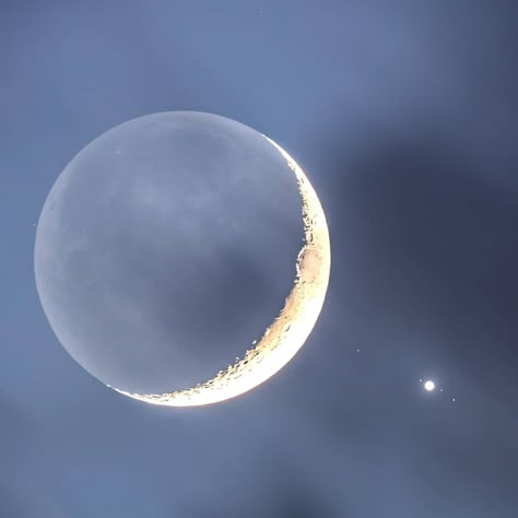 Photos of Space — Moon, Jupiter and its Gallilean moons. Astronomical Twilight, Pisces Moon, Planetary Science, The Moon Is Beautiful, Ethereal Aesthetic, Look At The Moon, Moon Lovers, Jolie Photo, Playlist Covers