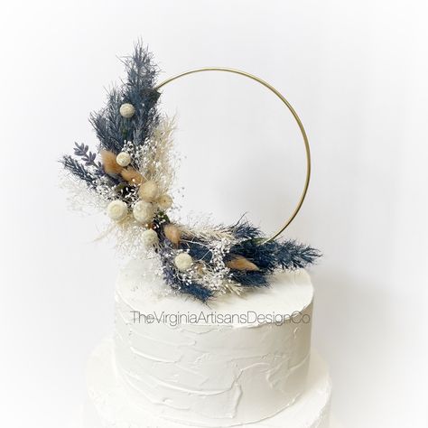 White Wedding Cake Blue Flowers, Dried Flowers Cake, Anniversary Cake Topper, Bridal Floral Crown, Flower Cake Toppers, Dried Flowers Wedding, Wedding Anniversary Cake, Beige Wedding, Flowers Cake