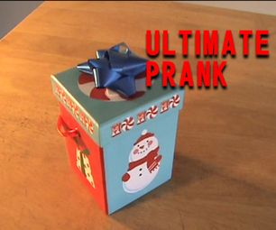 Funny Gift Wrapping Pranks, Hard To Open Gifts Wrapping Prank, Christmas Pranks Gifts, Christmas Pranks Ideas, Gift Wrapping Pranks, Prank Gift Wrapping Ideas, Funny Ways To Wrap Gifts, Gift Pranks, Christmas Gift Pranks