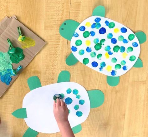 Pom Crafts, Toddler Art Projects, Toddler Arts And Crafts, Preschool Arts And Crafts, Pom Pom Crafts, Preschool Art Activities, Daycare Crafts, Toddler Art, Classroom Crafts