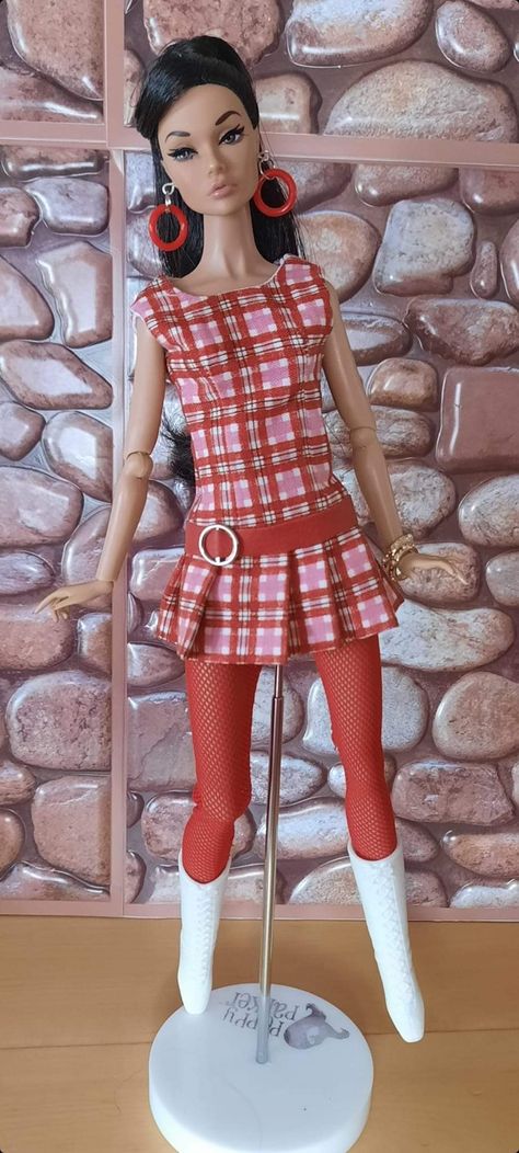 Barbie Tingz, Barbie Collector Dolls, Barbie Core, Custom Monster High Dolls, Casual Day Dresses, Barbie Vintage, Woman Dress, Integrity Toys, Vintage Barbie Dolls