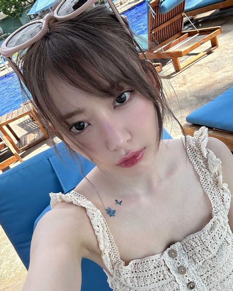 sakura Sakura Miyawaki, Korean K Pop, Blue Flames, My Chemical, Best Couple, Iz One, Kpop Girl Groups, K Pop Music, Instagram Update