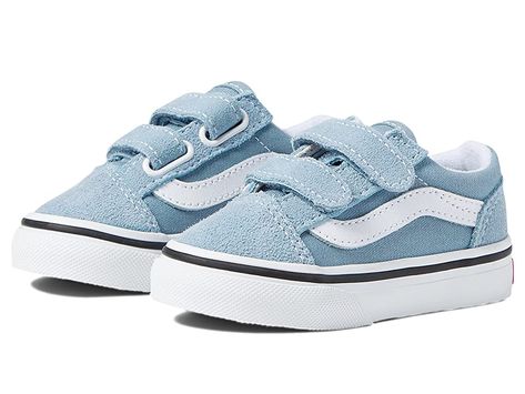 Vans Kids Old Skool V (Infant/Toddler) - Kids Shoes : Color Theory Ashley Blue : Stick close to your roots with the classic style of the Old Skool V shoes. Take your toddler out on the town in OG style in these classic Vans Kids Old Skool V sneakers. Go Old Skool in these classic Vans®. Available in a variety of suede, canvas or combination uppers depending on colorway. Suede/canvas upper is decorated in with the coolest styles. Suede and/or canvas upper in a super-sick look. Round-toe silhouett Maria Aesthetic, Custom Baby Shoes, Toddler Boy Sneakers, Baby Vans, Toddler Stuff, Vans Kids, Newborn Boy Clothes, Classic Vans