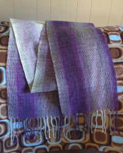 A Loom for Learning and Longevity – Schacht Cricket Rigid Heddle 15″ – Lili & Mum's Cricket Loom, Weaving Patterns Loom, Loom Scarf, Potholder Loom, Rigid Heddle Loom, Tapestry Loom, Navajo Rug, Rug Loom, Weaving Loom Projects