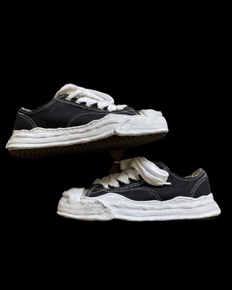 Maison Mihara Yasuhiro Melted Sneaker Maison Mihara Yasuhiro, Maison Mihara, Vision Board, Sneakers, Outfit Inspo, Anime, Pins