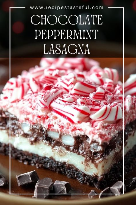 Chocolate Peppermint Lasagna is a delightful, no-bake Christmas dessert that's layered with creamy, minty goodness and topped with festive flavors. Perfect for the busy holiday season, this treat can be made ahead of time, allowing you to enjoy the festivities without the stress of last-minute baking! Holiday Dessert Drinks, Chocolate Lasagna Recipe, Peppermint Dessert, Chocolate Lasagna, Layered Desserts, Christmas Dessert, Easy Baking Recipes Desserts, Christmas Food Desserts, Chocolate Peppermint