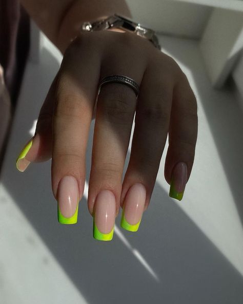 Trendy Nail Colors, Nail Colors For Spring, Colors For Spring, Plain Nails, Tropical Nails, Gel Nails Diy, French Acrylic Nails, Acrylic Nails Coffin Pink, Almond Acrylic Nails