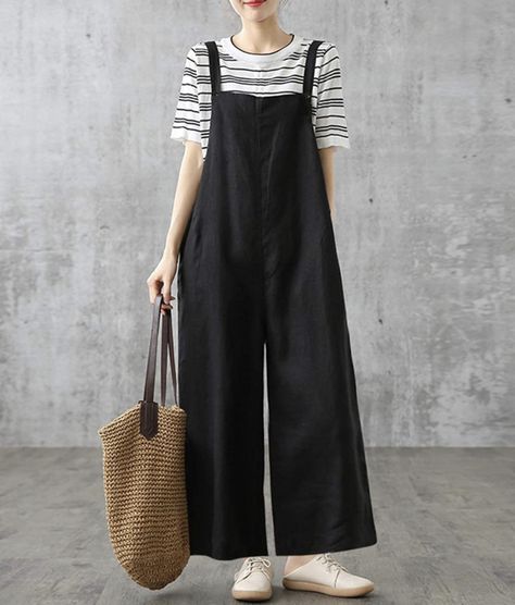 Baggy Jumpsuit Outfit, Baggy Overalls, Tight Tank Top, Baggy Jumpsuit, Fashion Muslim, Loose Jumpsuit, Garment Industry, Jumpsuit Outfit, Cotton Romper