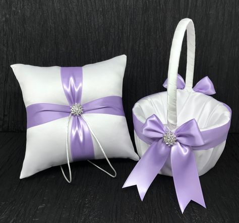 Purple Wedding Rings, Crystal Wedding Ring, Lavender Ring, Wedding Ring Bearer Pillow, Wedding Ring Bearer, Lilac Wedding, Purple Bow, Flower Girl Baskets, Ring Pillow Wedding