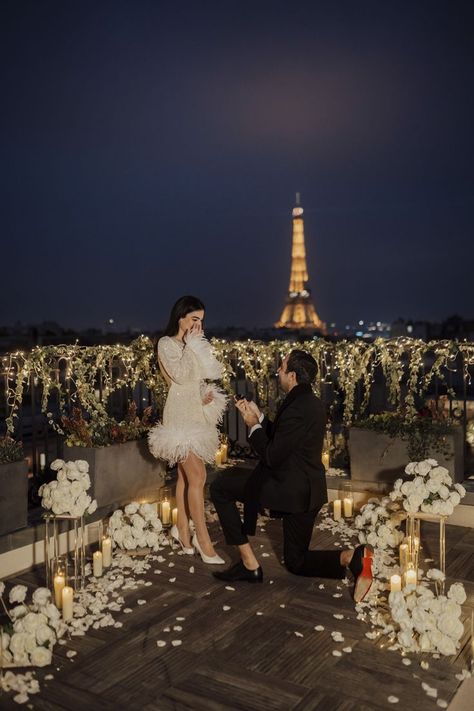 proposal in paris at night eiffel tower on rooftop Wedding Proposal Ideas Engagement, Surprise Proposal Pictures, Proposal Spots, Proposal Photoshoot, Proposal Pictures, Paris Couple, Proposal Photography, Proposal Photos, Romantic Proposal