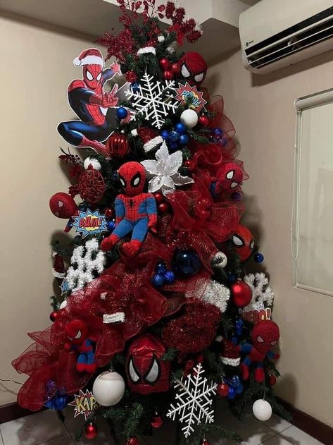 Charlie Brown Christmas Decorations, Spiderman Christmas, Superhero Christmas, Spiderman Decorations, Lights For Christmas, Christmas Trees For Kids, Christmas Decorations Diy Crafts, Xmas Theme, Unique Christmas Trees