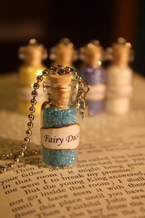 Would be cute to make for the girls because momma makes special fairy dust every night to keep the bad dreams away <3 Disney Crafts For Adults, Disney Projects, Sister Ideas, Peter Pan Party, Earth Projects, Secret Sister, Tinkerbell Party, Vial Necklace, Halloween Potions