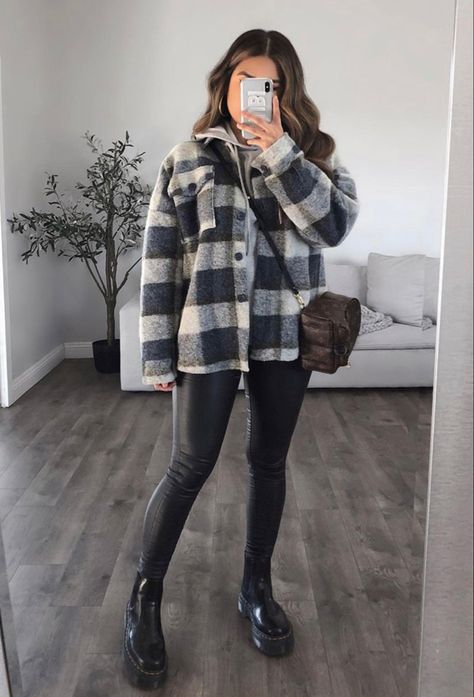 Nyc Outfits, Outfits Simple, Trendy Fall Outfits, Causual Outfits, Looks Chic, Blue Check, Outfits 2022, Outfit Inspo Fall, Fall Fashion Outfits